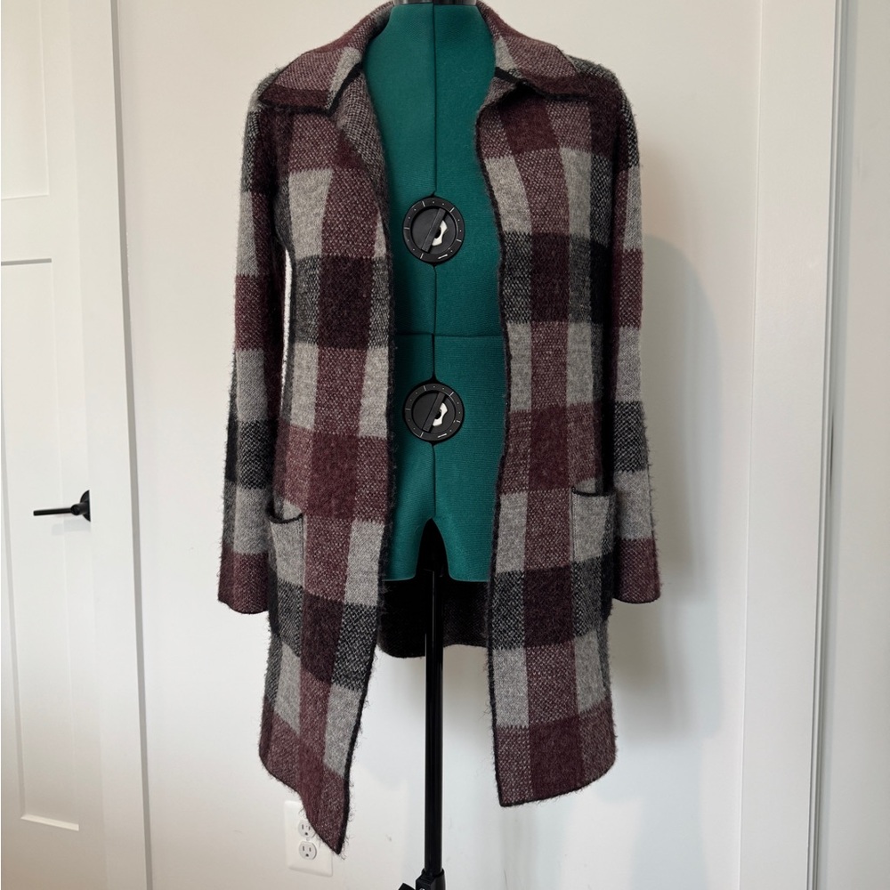 Tahari Plaid Open Front Sweater Coat Jacket Wool Blend Size M Pockets